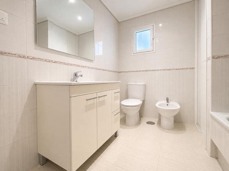 3 bedroom Flat for sale in Malaga city - € 270,000 (Ref: 9821747)