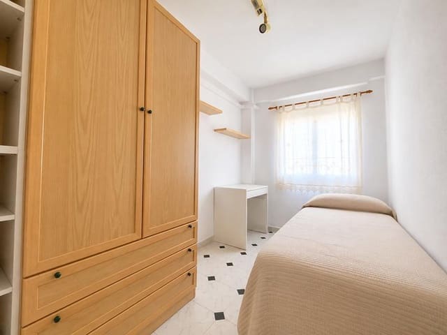 3 camera da letto Appartamento in vendita in Cruz de Humilladero, Malaga città - 270.000 € (Rif: 9821747)
