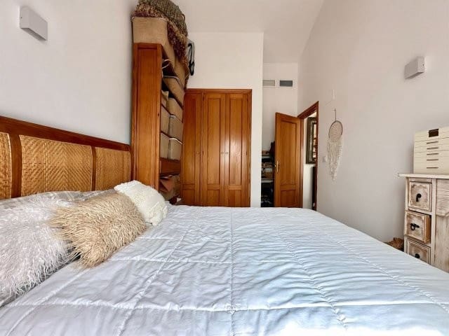 1 soverom Leilighet til salgs i San Luis de Sabinillas med svømmebasseng - € 179 600 (Ref: 9821748)