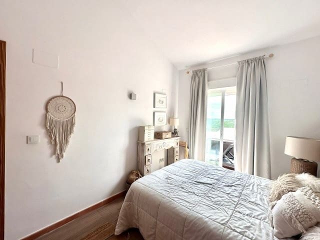 1 soverom Leilighet til salgs i San Luis de Sabinillas med svømmebasseng - € 179 600 (Ref: 9821748)