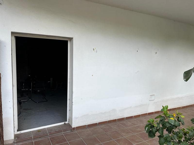 Local Comercial en Estepona en alquiler - 500 € (Ref: 9880296)