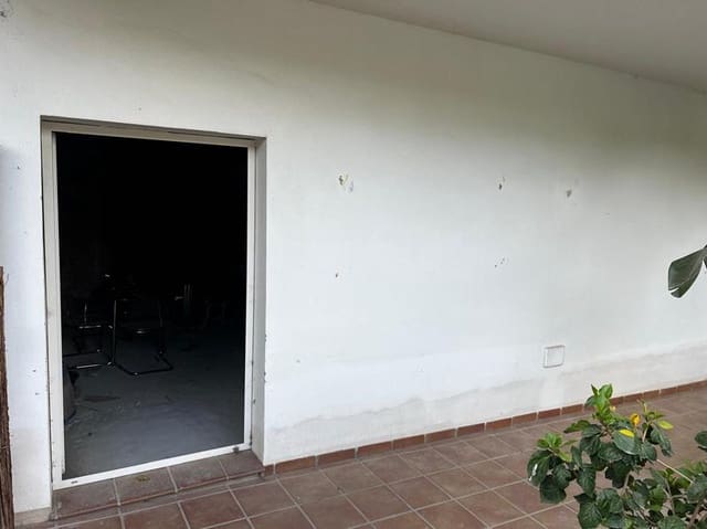 Local Comercial en Estepona en alquiler - 500 € (Ref: 9880296)