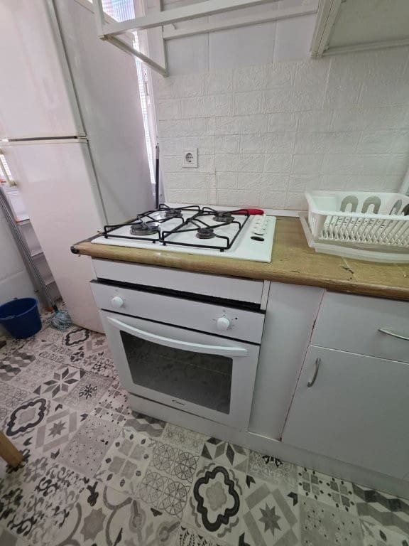 4 quarto Apartamento para arrendar em Malaga cidade - 1 600 € (Ref: 9889261)