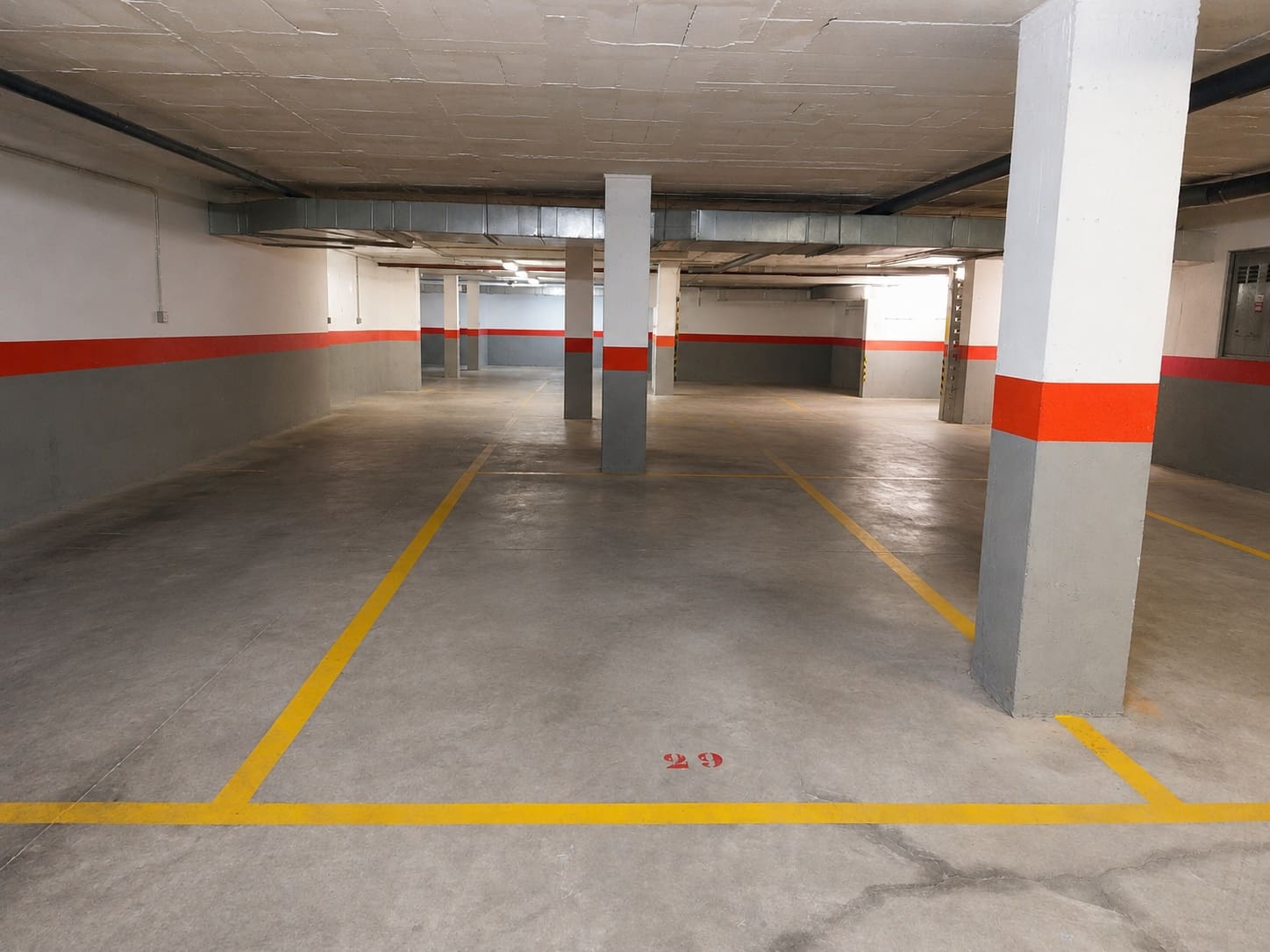 Piso de 2 habitaciones en San Luis de Sabinillas en venta con piscina garaje - 244.000 € (Ref: 9926448)