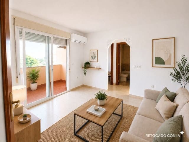 Piso de 2 habitaciones en San Luis de Sabinillas en venta con piscina garaje - 244.000 € (Ref: 9926448)