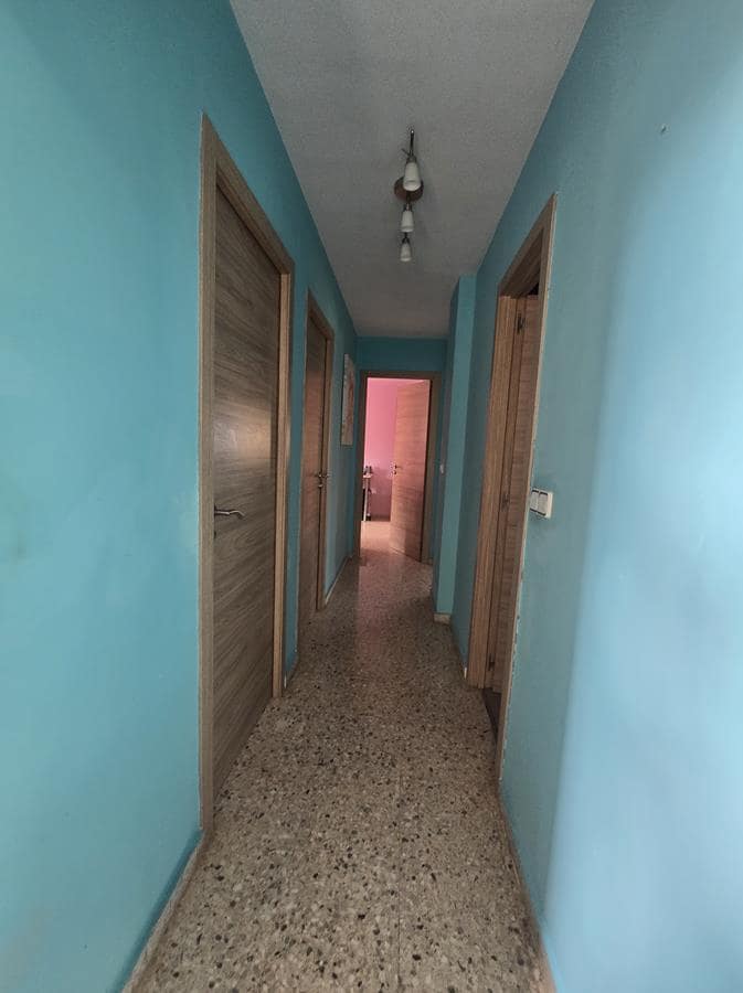 Appartement de 3 chambres à louer à Malaga ville avec garage - 1 300 € (Ref: 9928312)