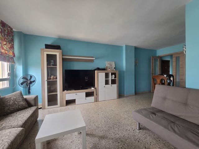 Appartement de 3 chambres à louer à Cruz de Humilladero, Malaga ville avec garage - 1 300 € (Ref: 9928312)