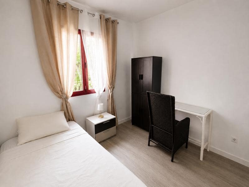 2 bedroom Flat for sale in Casares with pool - € 345,000 (Ref: 9941254)