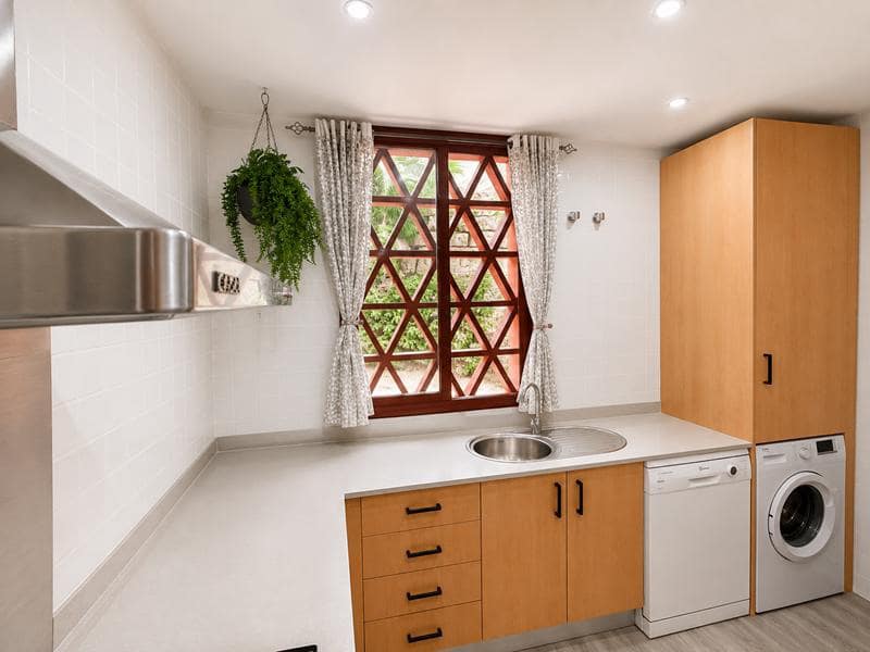 2 bedroom Flat for sale in Casares with pool - € 345,000 (Ref: 9941254)