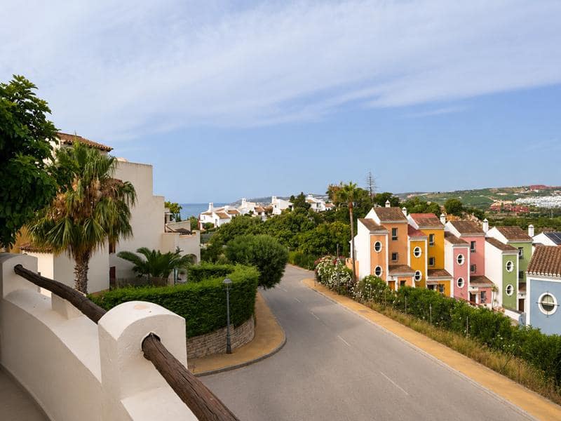 2 bedroom Flat for sale in Casares with pool - € 345,000 (Ref: 9941254)