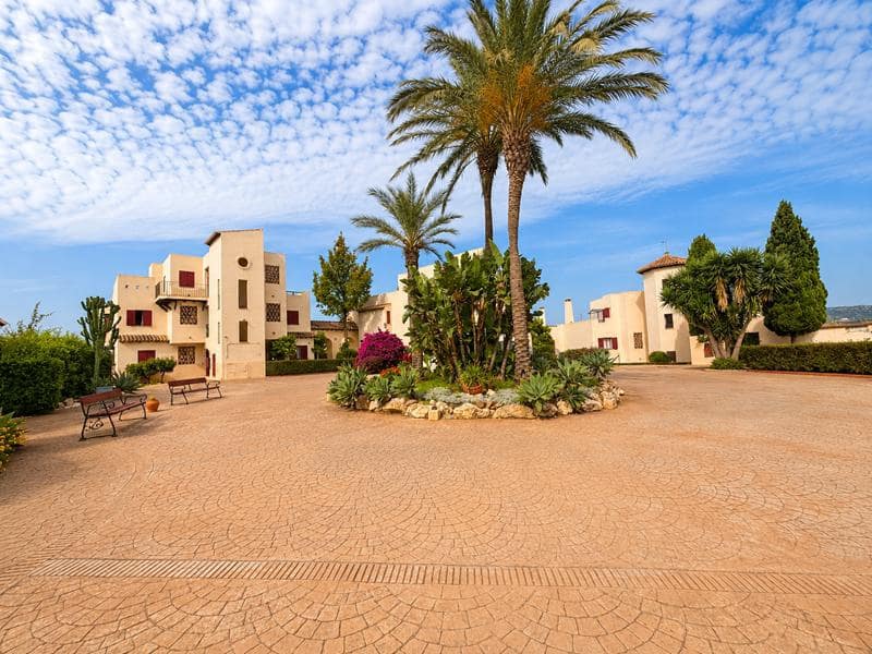 2 bedroom Flat for sale in Casares with pool - € 345,000 (Ref: 9941254)