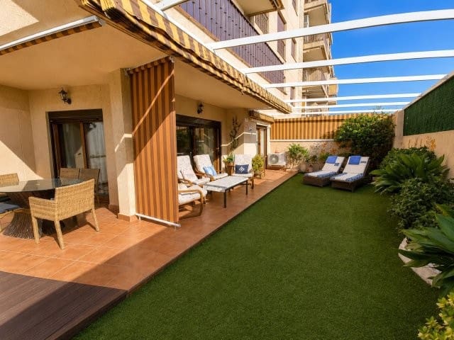 1 makuuhuone Asunto vuokrattavana paikassa San Luis de Sabinillas mukana uima-altaan 
autotalli - 950 € (Ref: 9950725)