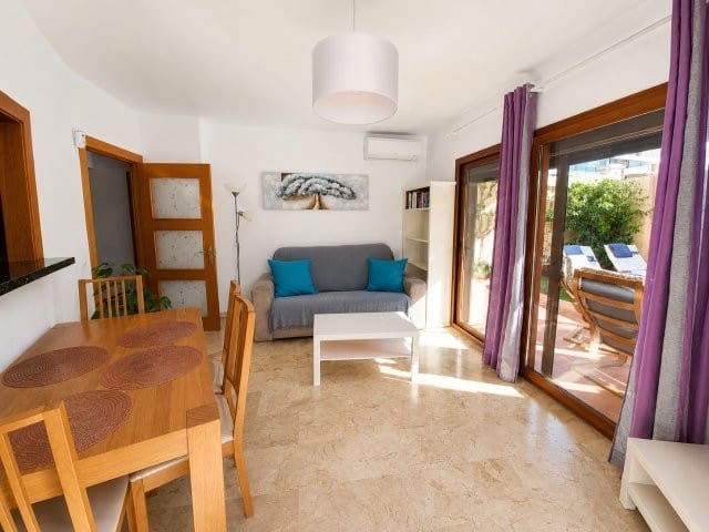 1 makuuhuone Asunto vuokrattavana paikassa San Luis de Sabinillas mukana uima-altaan 
autotalli - 950 € (Ref: 9950725)