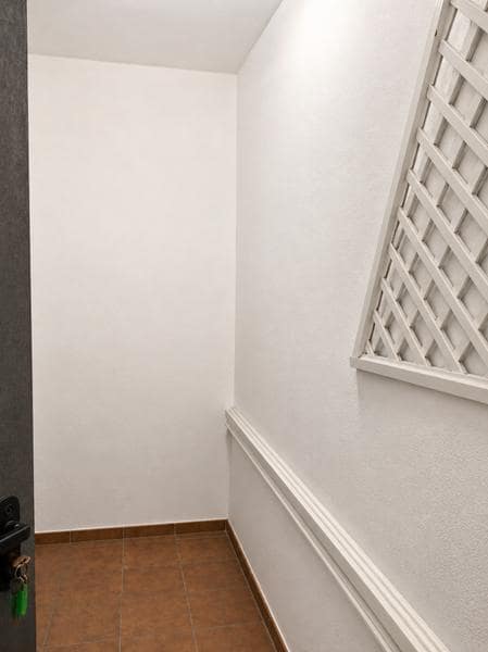 2 soverom Rekkehus til salgs i San Luis de Sabinillas med svømmebasseng garasje - € 371 175 (Ref: 9956195)