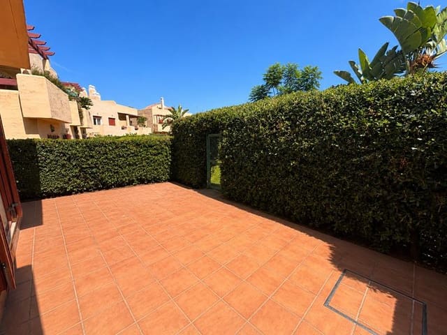2 slaapkamer Rijtjeshuis te koop in San Luis de Sabinillas, Manilva met zwembad garage - € 371.175 (Ref: 9956195)