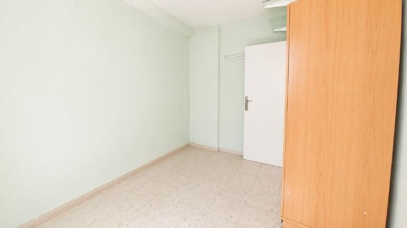 3 bedroom Flat for sale in Malaga city - € 243,000 (Ref: 9971703)