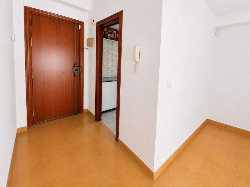 3 bedroom Flat for sale in Malaga city - € 243,000 (Ref: 9971703)