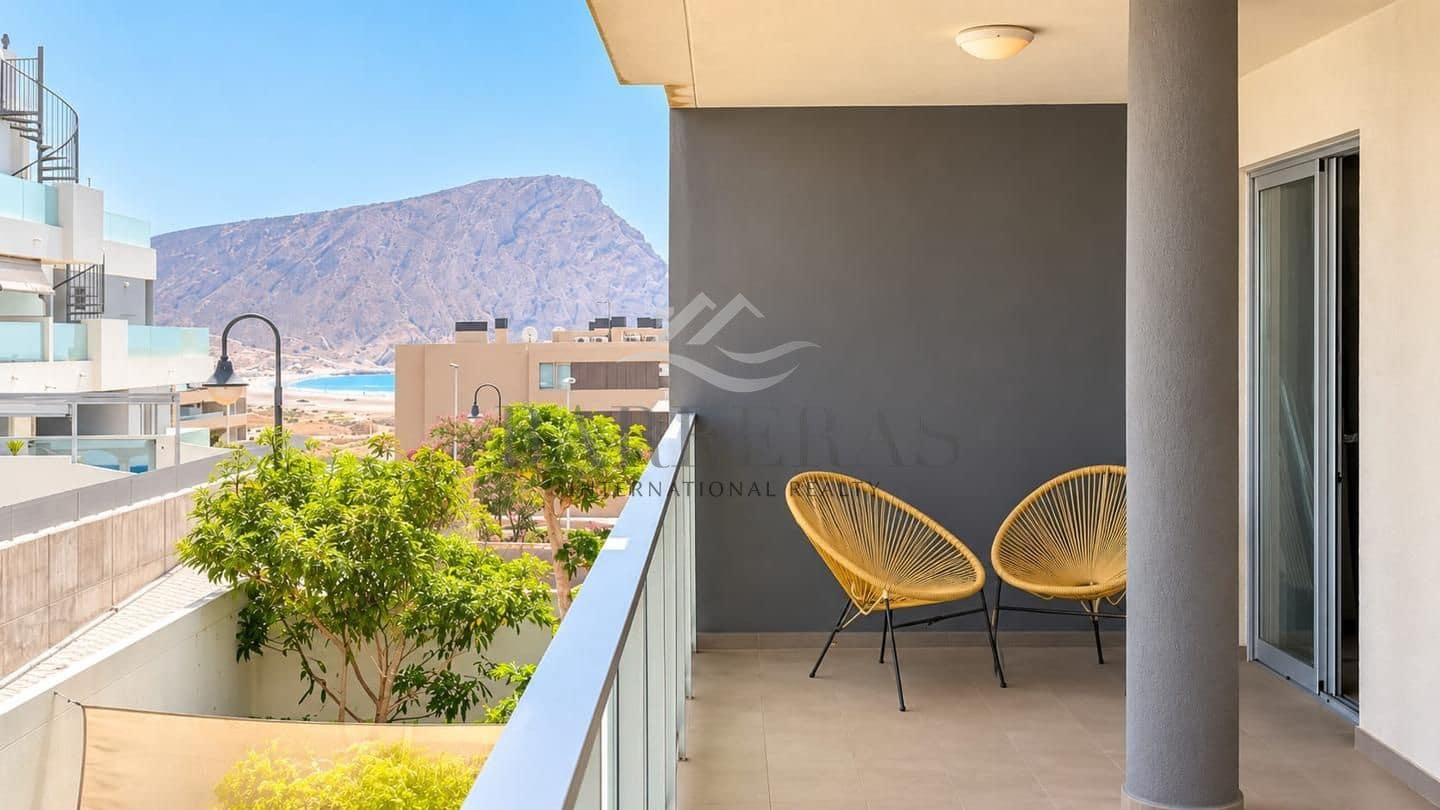 2 soverom Leilighet til salgs i La Tejita med svømmebasseng garasje - € 375 000 (Ref: 10057354)