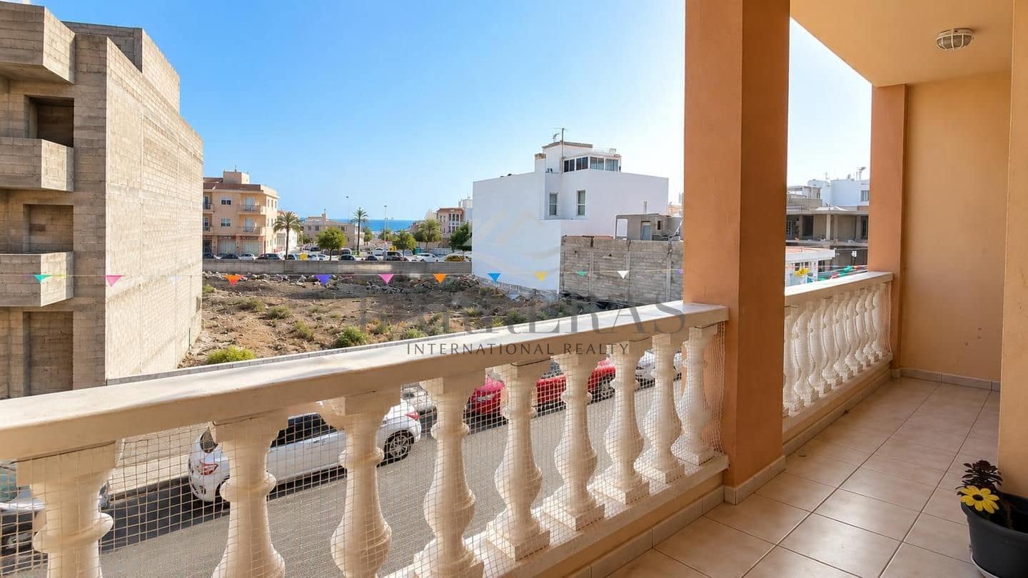 Piso de 2 habitaciones en Los Abrigos en venta con garaje - 245.000 € (Ref: 10063032)