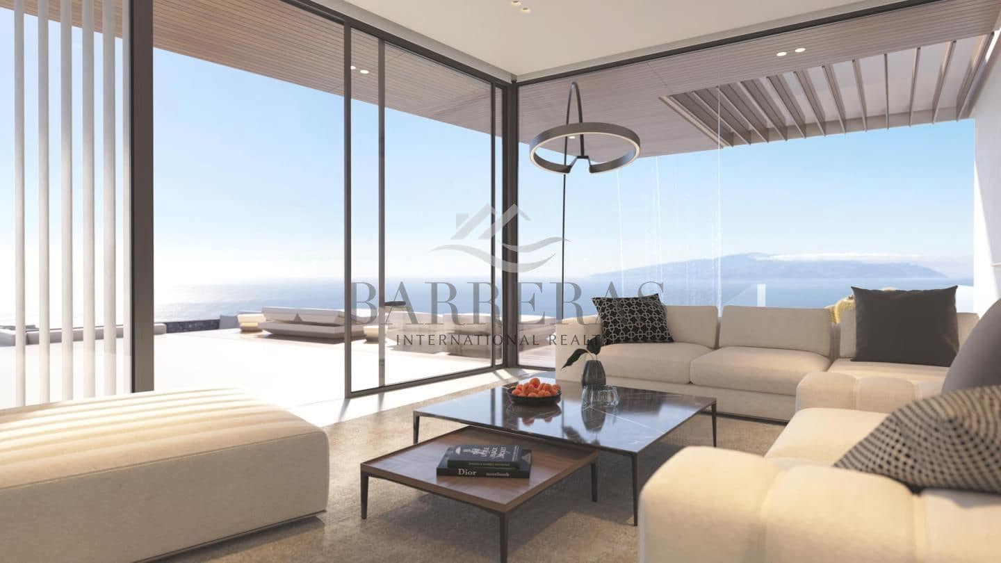3 quarto Moradia para venda em Guia de Isora com piscina garagem - 3 100 000 € (Ref: 10088663)