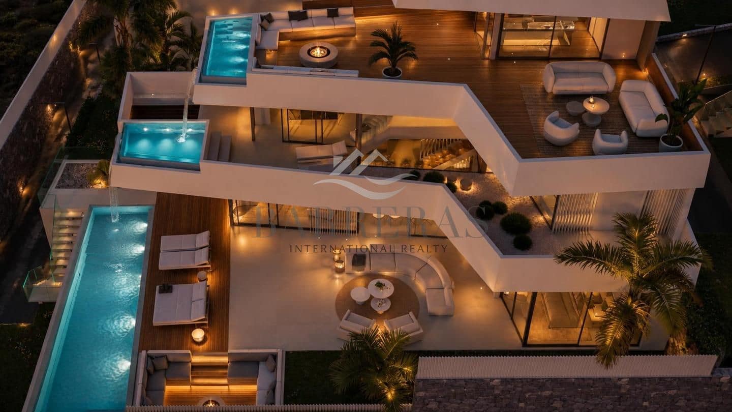 3 quarto Moradia para venda em Guia de Isora com piscina garagem - 3 100 000 € (Ref: 10088663)