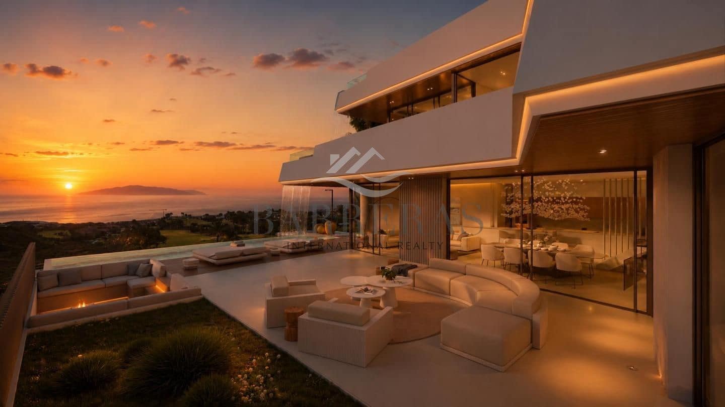 3 quarto Moradia para venda em Guia de Isora com piscina garagem - 3 100 000 € (Ref: 10088663)
