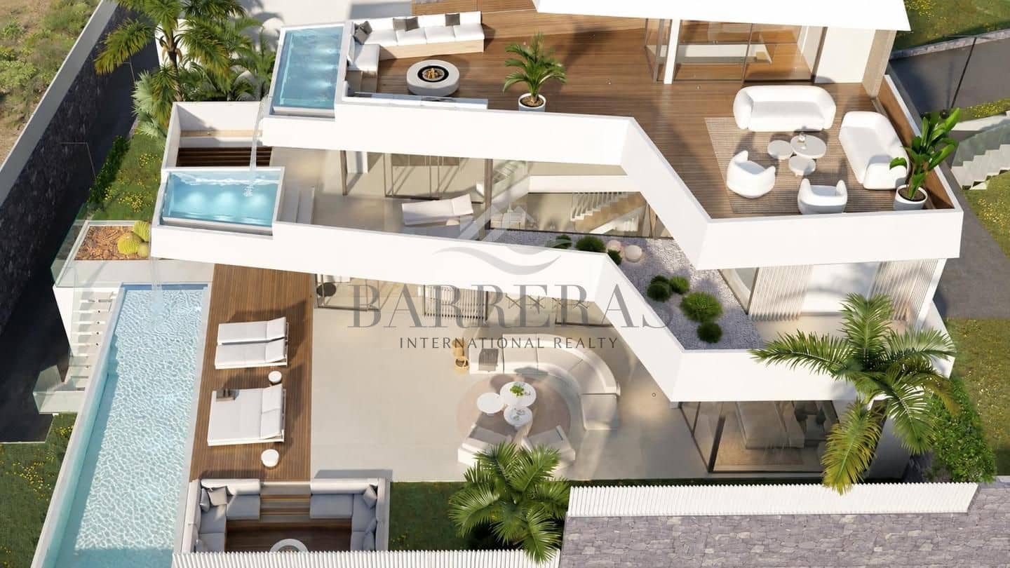 3 bedroom Villa for sale in Piedra Hincada with pool garage - € 3,100,000 (Ref: 10098946)