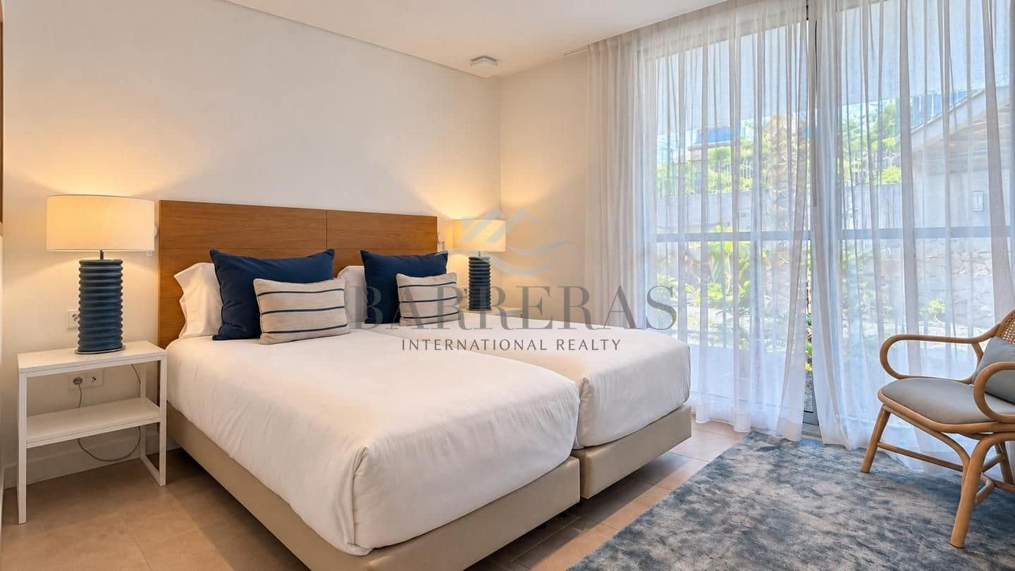 2 Zimmer Wohnung zu verkaufen in Playa San Juan mit Pool Garage - 1.125.000 € (Ref: 10154094)
