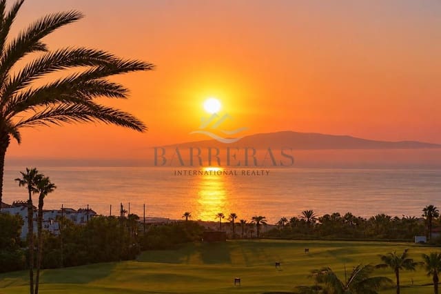 2 soverom Leilighet til salgs i Playa San Juan, Guía de Isora med svømmebasseng garasje - € 1 125 000 (Ref: 10154094)