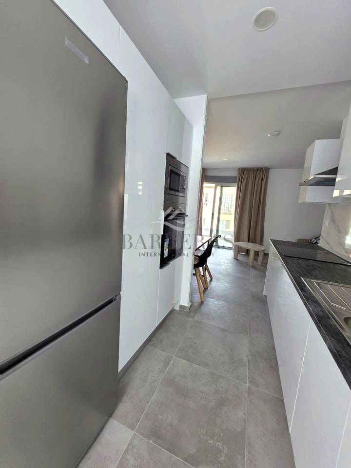 Piso de 2 habitaciones en Los Abrigos en venta con garaje - 360.000 € (Ref: 10172254)
