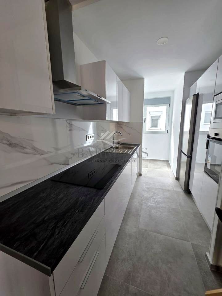 Piso de 2 habitaciones en Los Abrigos en venta con garaje - 360.000 € (Ref: 10172254)