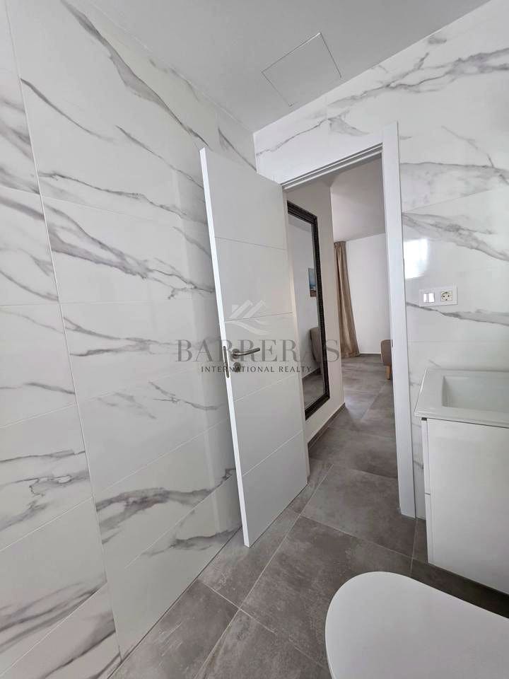 Piso de 2 habitaciones en Los Abrigos en venta con garaje - 360.000 € (Ref: 10172254)