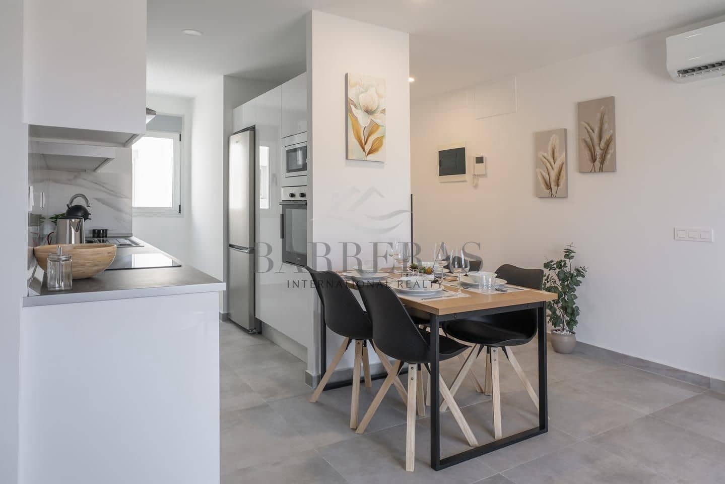 Piso de 2 habitaciones en Los Abrigos en venta con garaje - 390.000 € (Ref: 10172255)