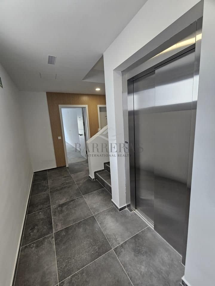 Piso de 2 habitaciones en Los Abrigos en venta con garaje - 390.000 € (Ref: 10172255)