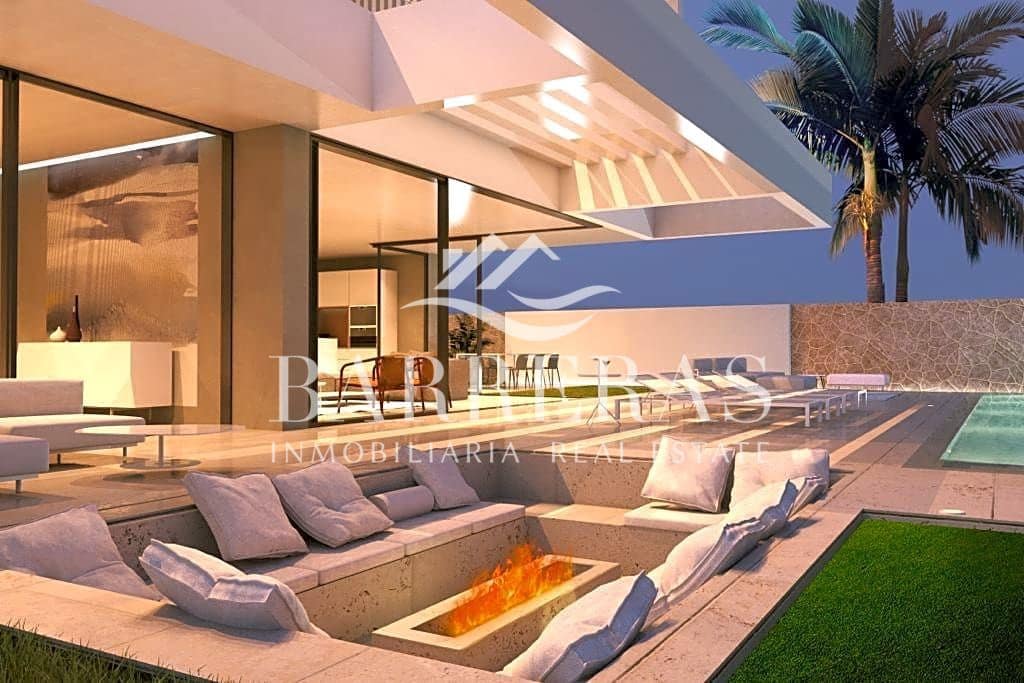 4 bedroom Villa for sale in Costa Adeje with pool - € 2,700,000 (Ref: 7677244)