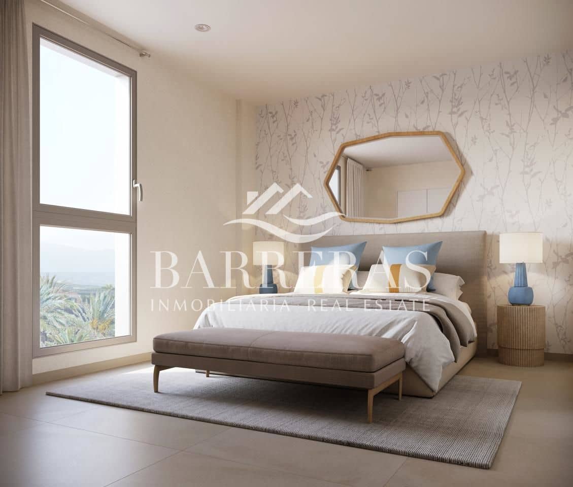 2 soverom Leilighet til salgs i Playa San Juan med svømmebasseng garasje - € 890 000 (Ref: 7884044)