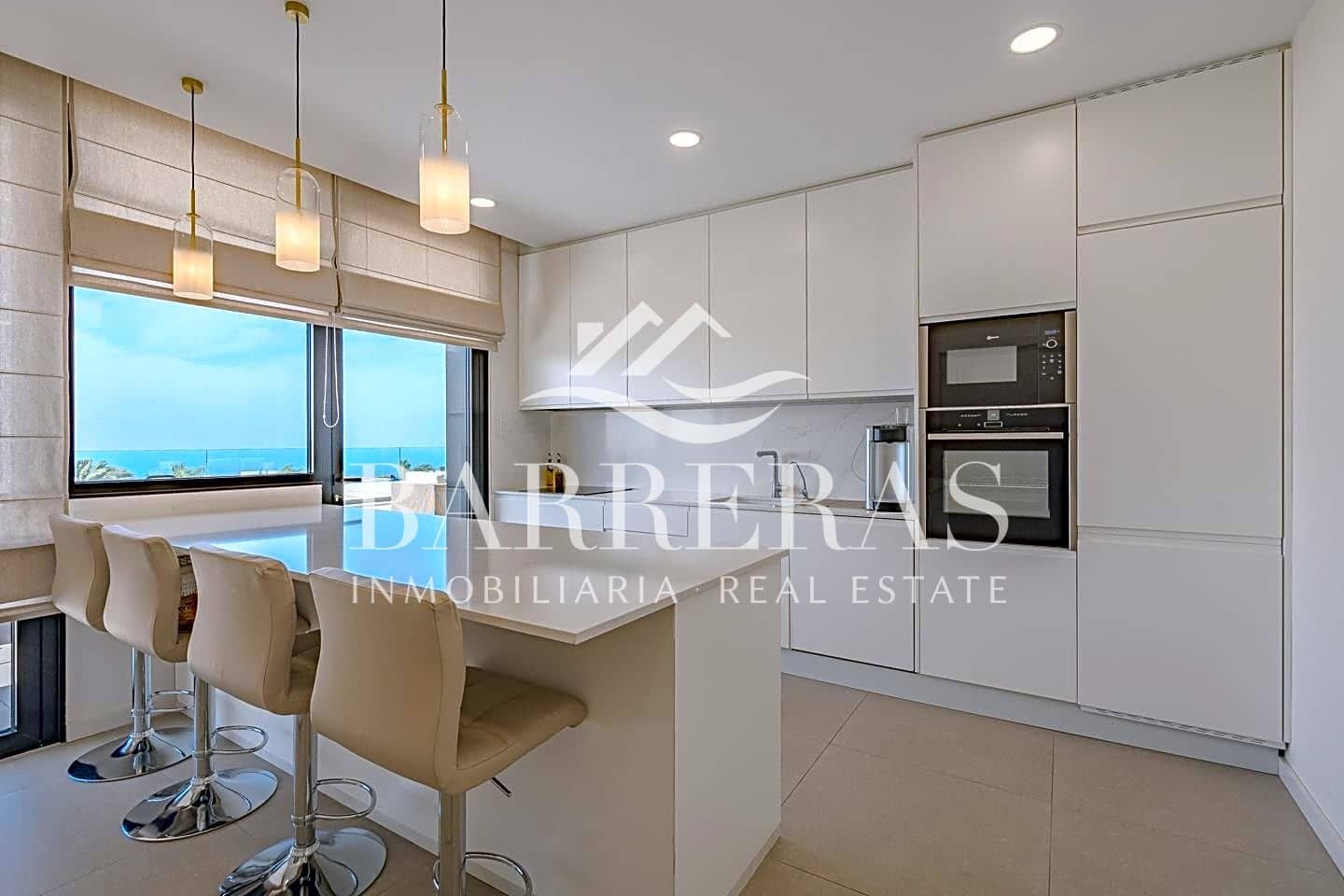 Chalet de 5 habitaciones en Guía de Isora en venta con piscina - 6.000.000 € (Ref: 8092622)