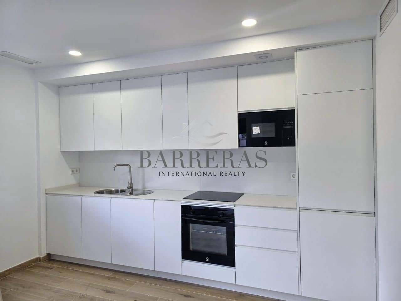 3 soveværelse Lejlighed til salg i San Miguel de Abona med swimmingpool garage - € 315.000 (Ref: 8160696)