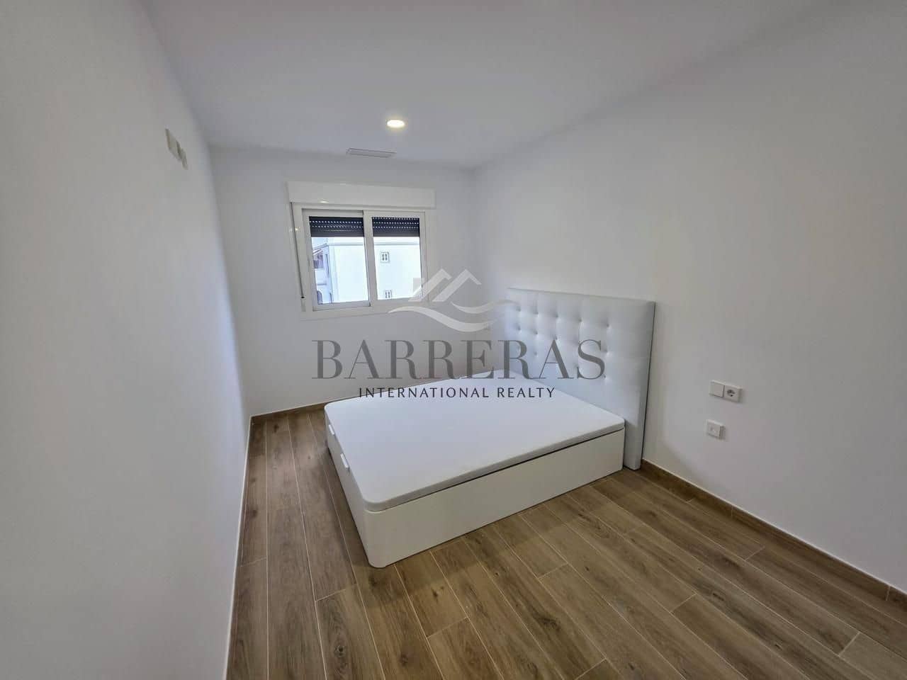 3 soveværelse Lejlighed til salg i San Miguel de Abona med swimmingpool garage - € 315.000 (Ref: 8160696)