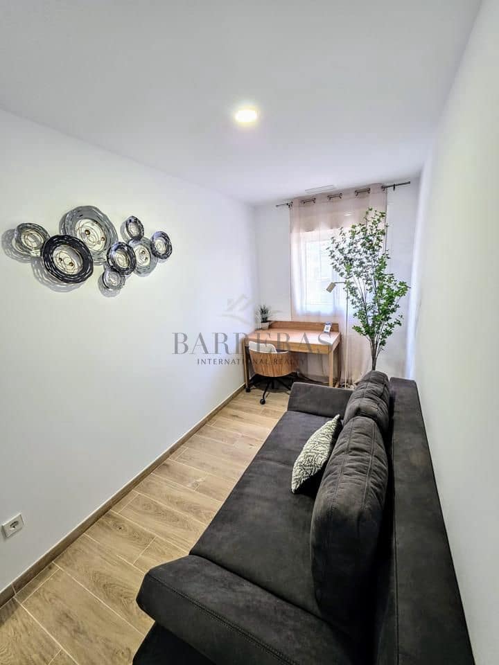 3 slaapkamer Flat te koop in San Miguel de Abona met zwembad garage - € 315.000 (Ref: 8160696)