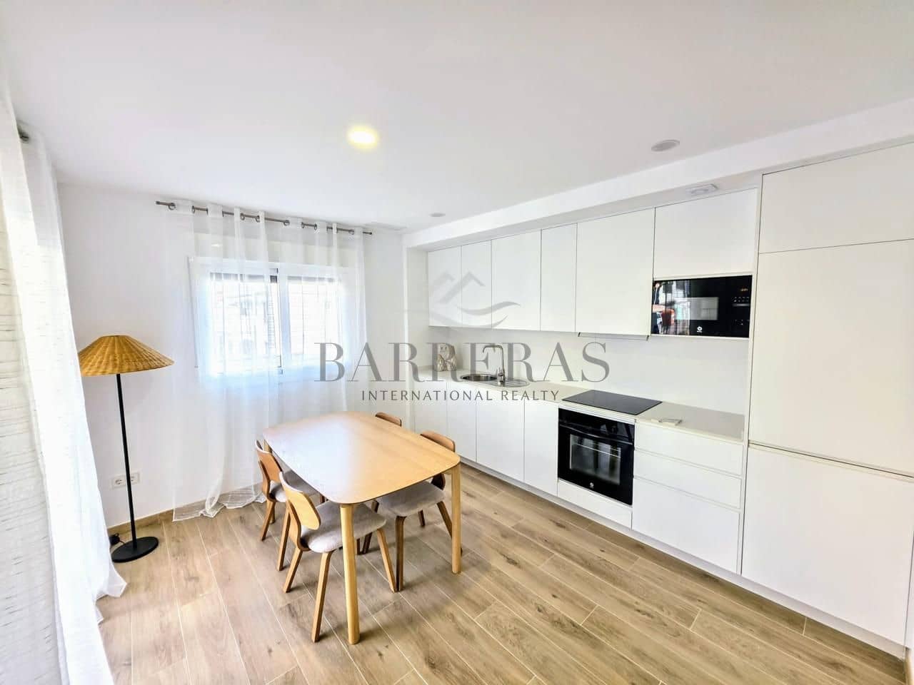 3 slaapkamer Flat te koop in San Miguel de Abona met zwembad garage - € 315.000 (Ref: 8160696)