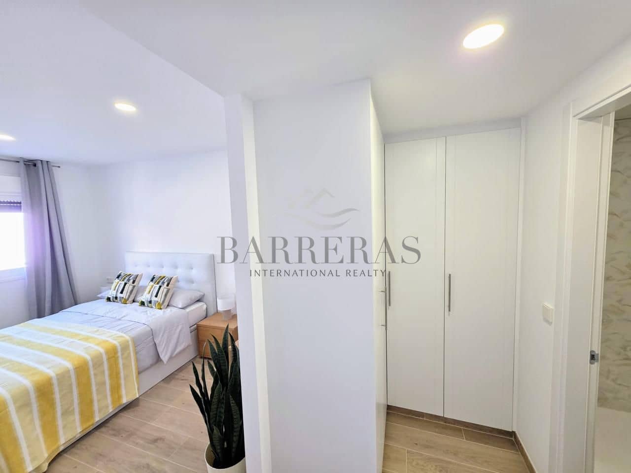 3 slaapkamer Flat te koop in San Miguel de Abona met zwembad garage - € 315.000 (Ref: 8160696)