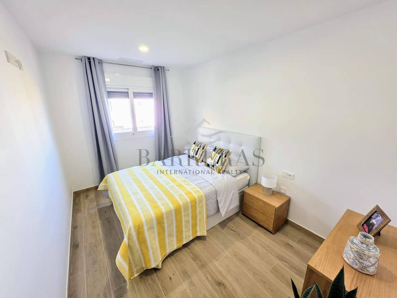 3 slaapkamer Flat te koop in San Miguel de Abona met zwembad garage - € 315.000 (Ref: 8160696)