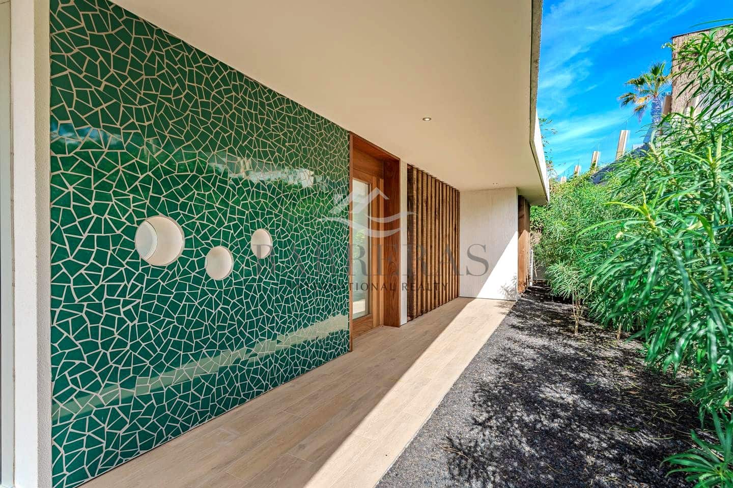 3 soveværelse Villa til salg i Piedra Hincada med swimmingpool - € 1.970.000 (Ref: 8167345)