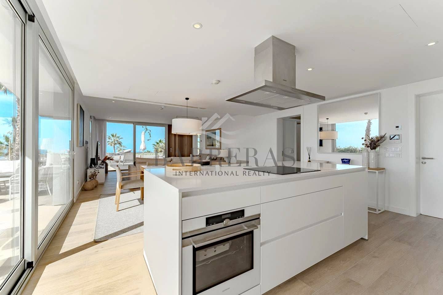 3 soveværelse Villa til salg i Piedra Hincada med swimmingpool - € 1.970.000 (Ref: 8167345)