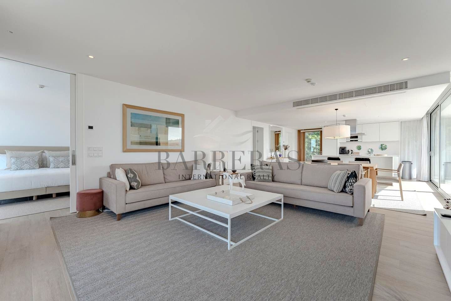 3 soveværelse Villa til salg i Piedra Hincada med swimmingpool - € 1.970.000 (Ref: 8167345)