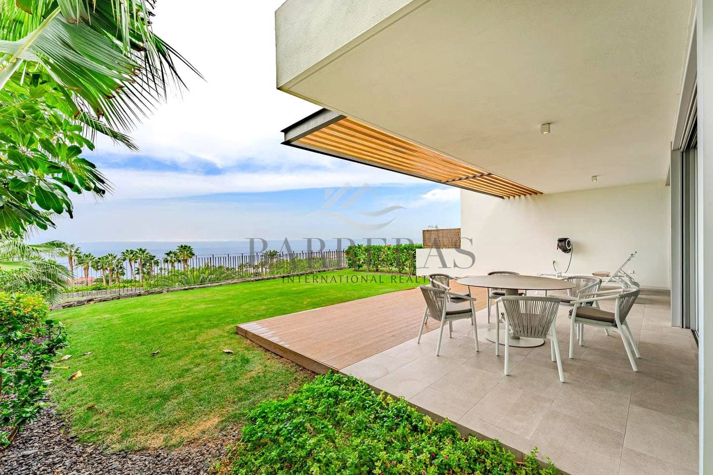 2 soveværelse Lejlighed til salg i Guia de Isora med swimmingpool garage - € 980.000 (Ref: 8167351)