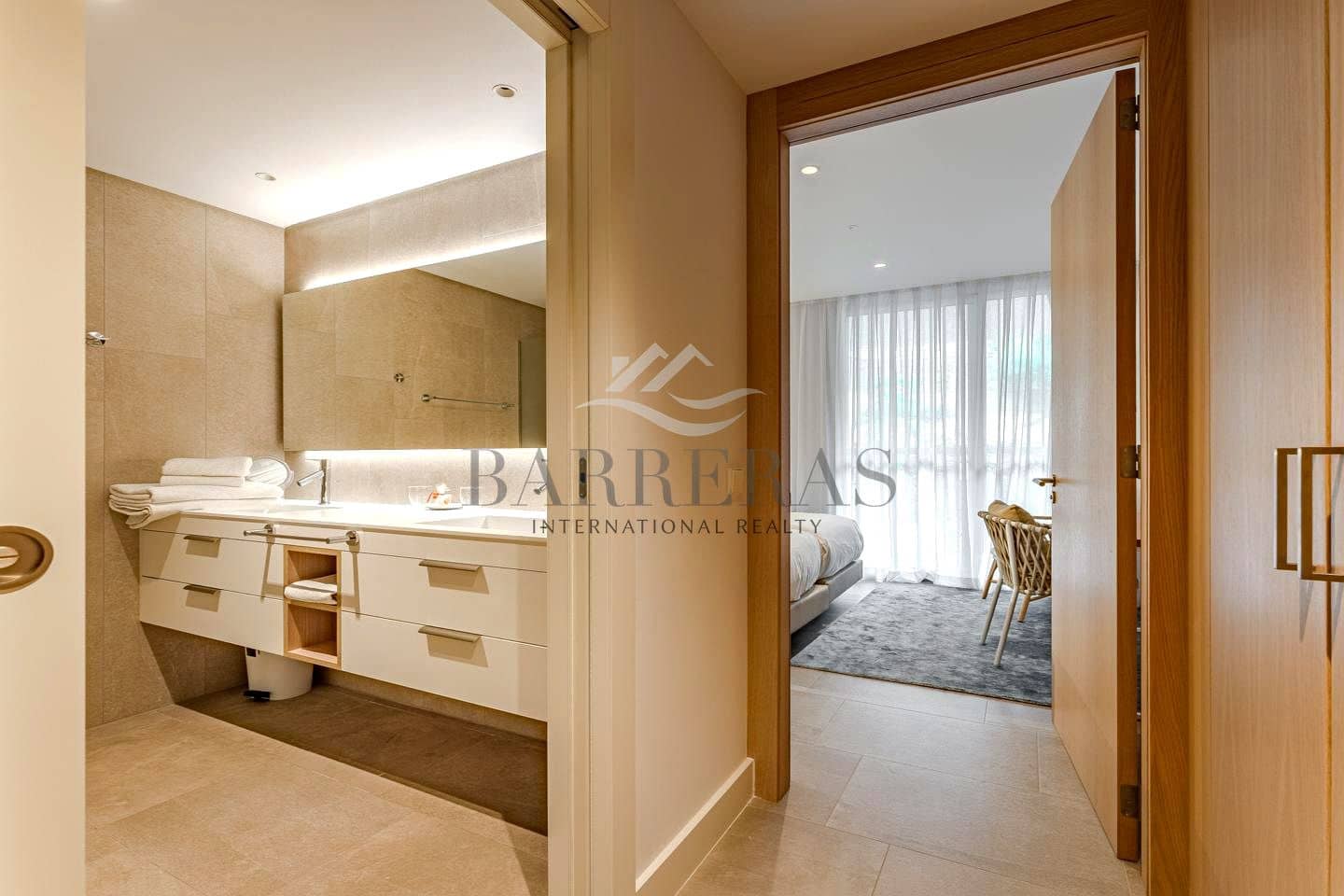 2 soveværelse Lejlighed til salg i Guia de Isora med swimmingpool garage - € 980.000 (Ref: 8167351)