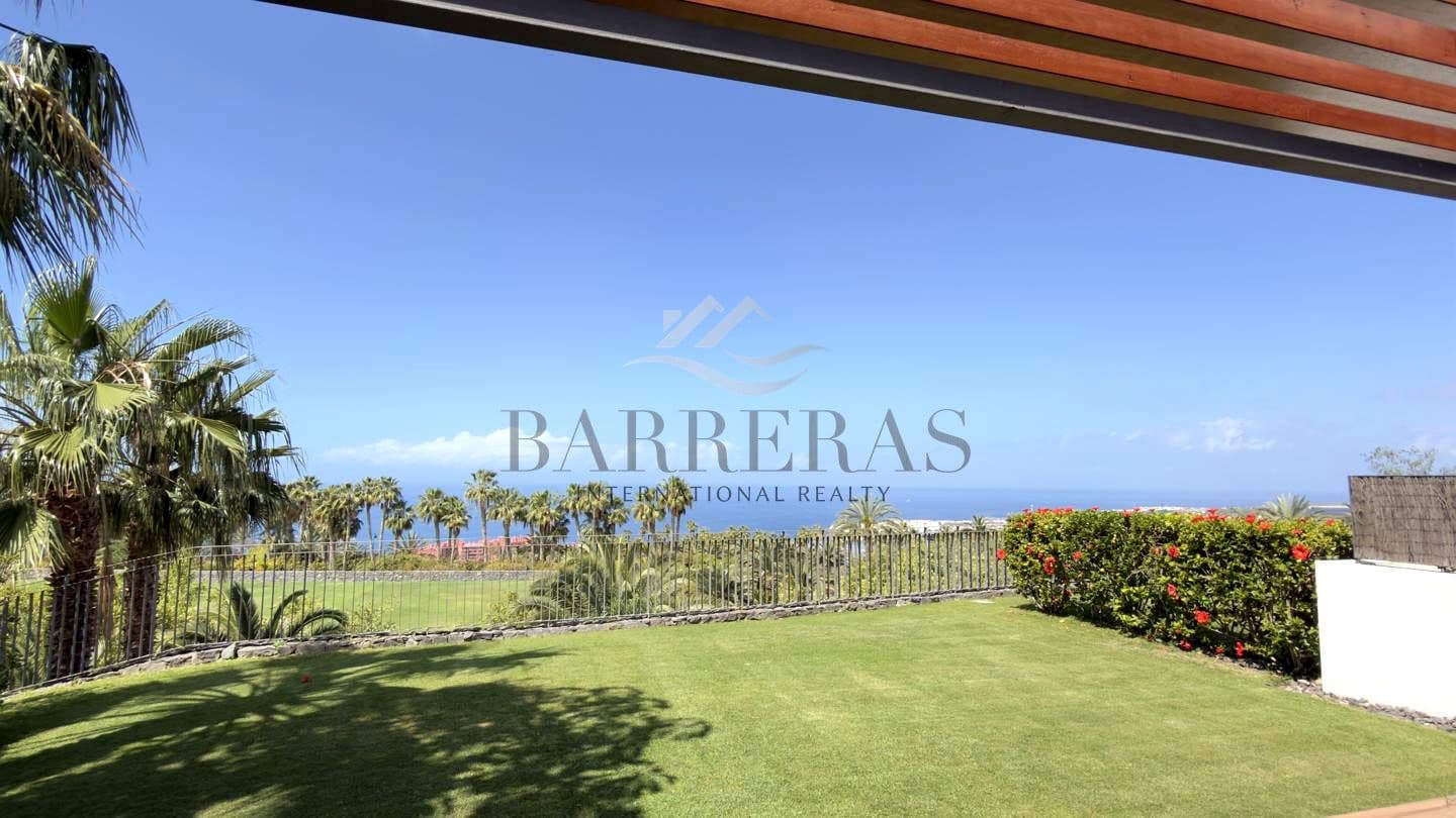 2 soveværelse Lejlighed til salg i Guia de Isora med swimmingpool garage - € 980.000 (Ref: 8167351)