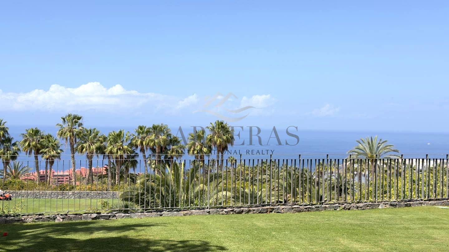 2 soveværelse Lejlighed til salg i Guia de Isora med swimmingpool garage - € 980.000 (Ref: 8167351)